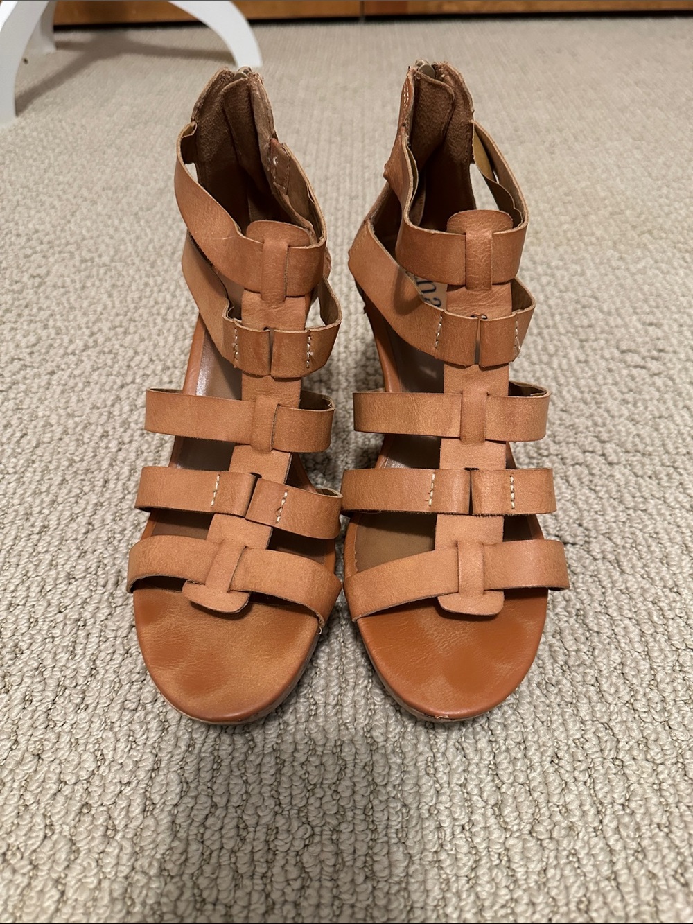 Women's Strappy Tan Gladiator wedge Sandals size 9